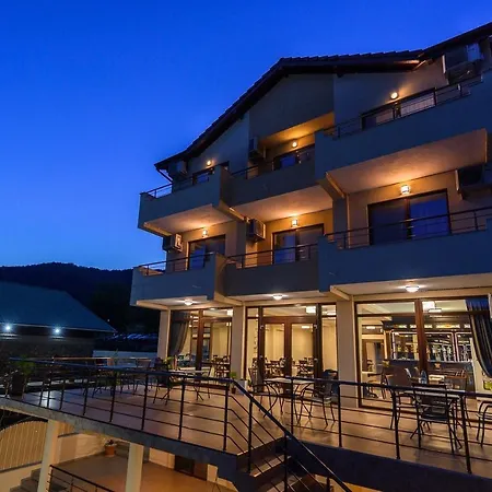 Guest house Pensiunea Alex & Restaurant