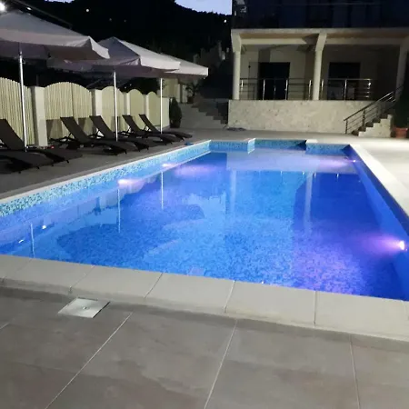 Pensiunea Alex & Restaurant